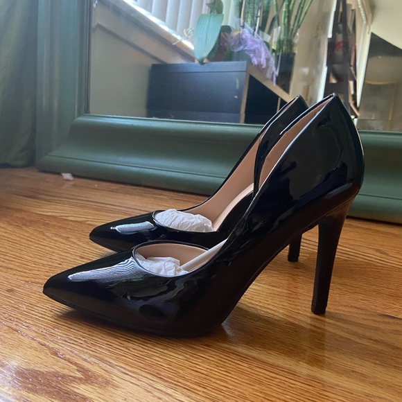 Pointed Toe Patent Heels - Picture 1 of 4